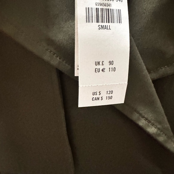 Cropped Trench Coat - Picture 3 of 3